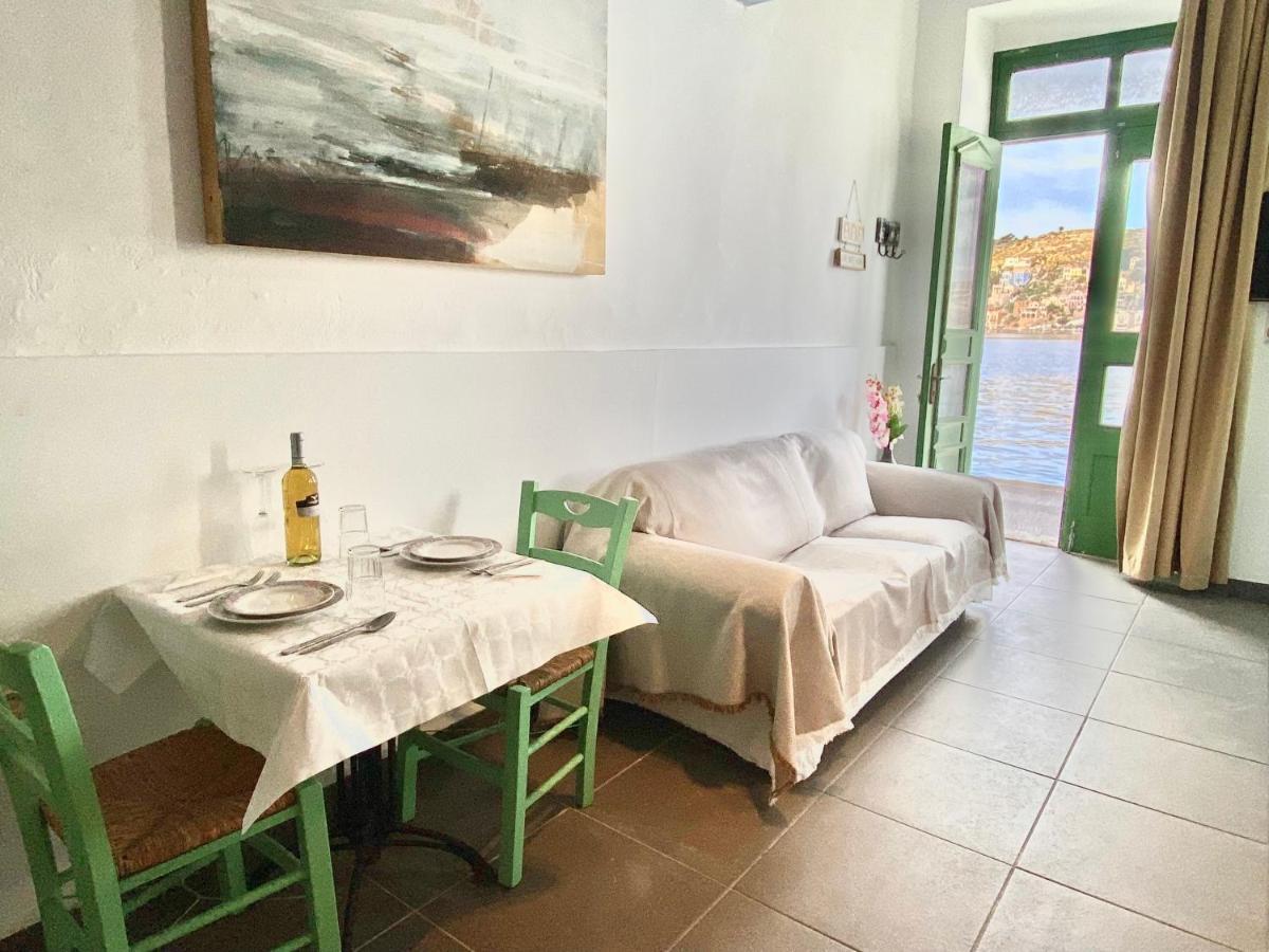Apartamento Seafront - Harbour View , Pitini 1 Symi Exterior foto